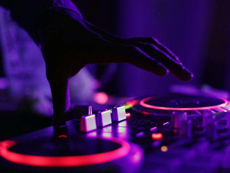 DJ — Alquimia Visual